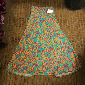 Lularoe- Maxi - Small (Brand New)